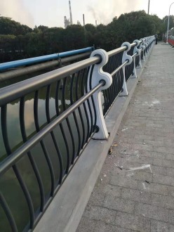 宁波北仑桥梁护栏