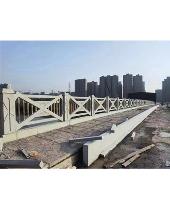 水泥仿木围栏应该具备怎样的优势?