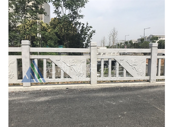 上海浦东道路护栏